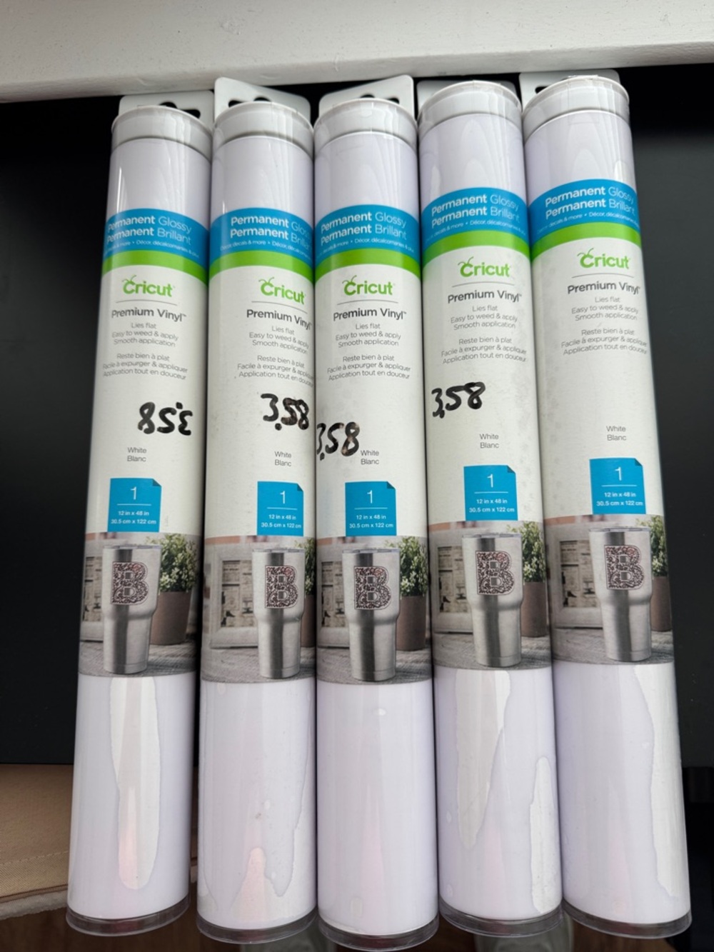 Cricut Premium Vinyl Rolls - White Gloss (5 Pack)